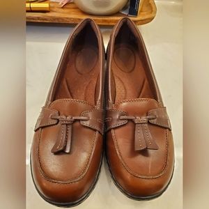 Clarks size 7.5 loafers